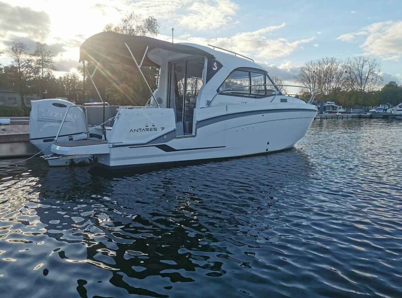Motorboot Bénéteau Bénéteau Antares 7
