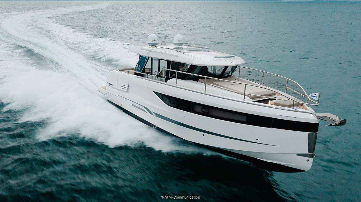 Motorboot WELLCRAFT 44 EXPLORER