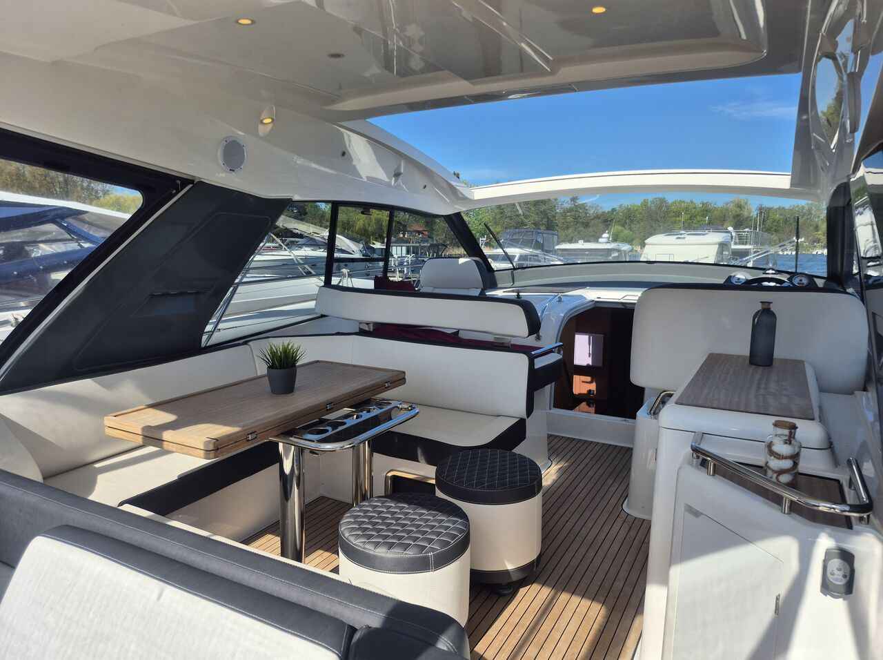 Motorboot Bavaria S45 HT