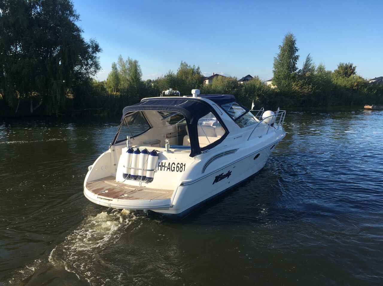 Motorboot Windy 33 Scirocco