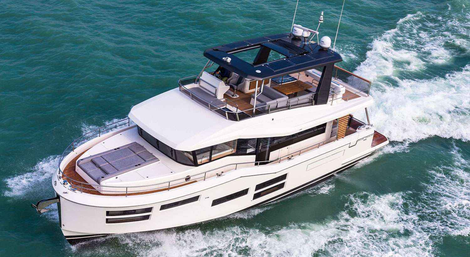 Motorboot Beneteau Grand Trawler 63