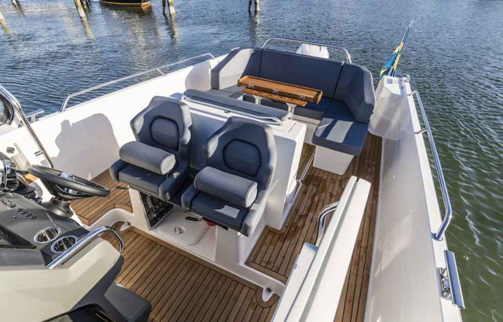 Motorboot Nimbus Tender 9