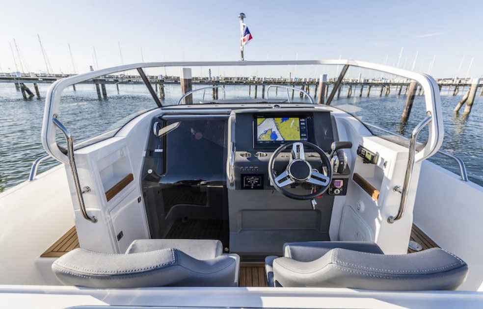 Motorboot Nimbus Tender 9