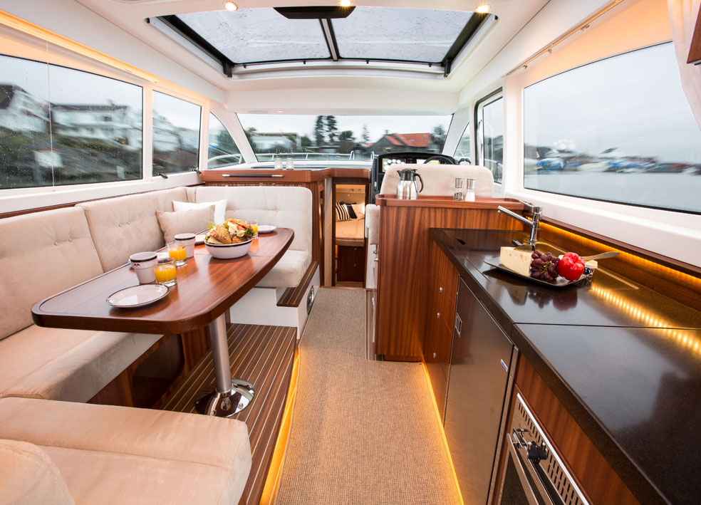 Motorboot Nimbus 405 Flybridge