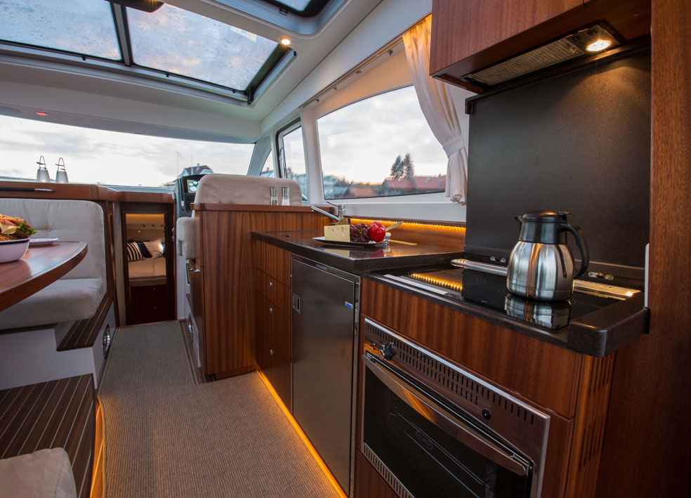 Motorboot Nimbus 405 Flybridge