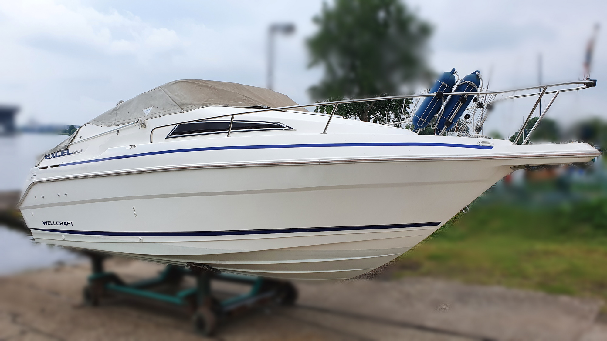 Motorboot Wellcraft Excel 23 SE Mid Cabin