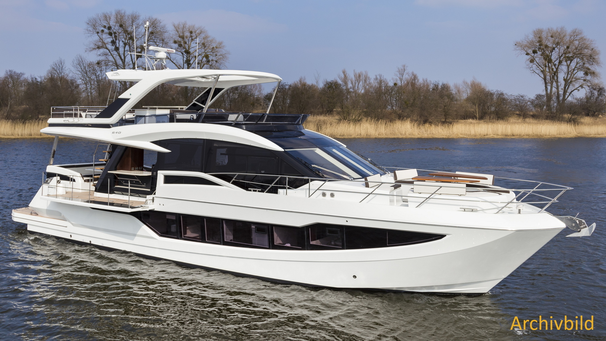 Motorboot Galeon 640 Fly