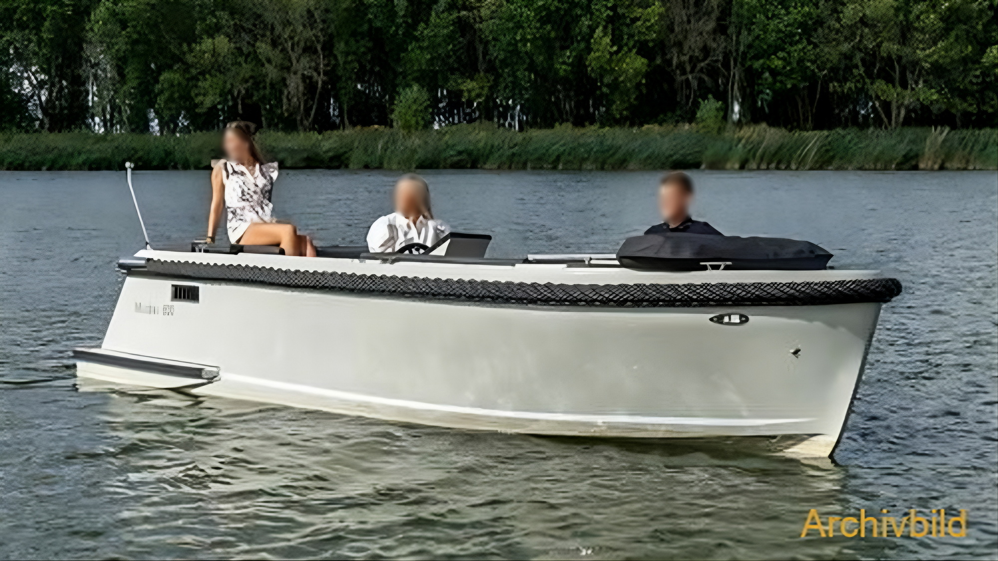 Motorboot Maxima 600 Cabin