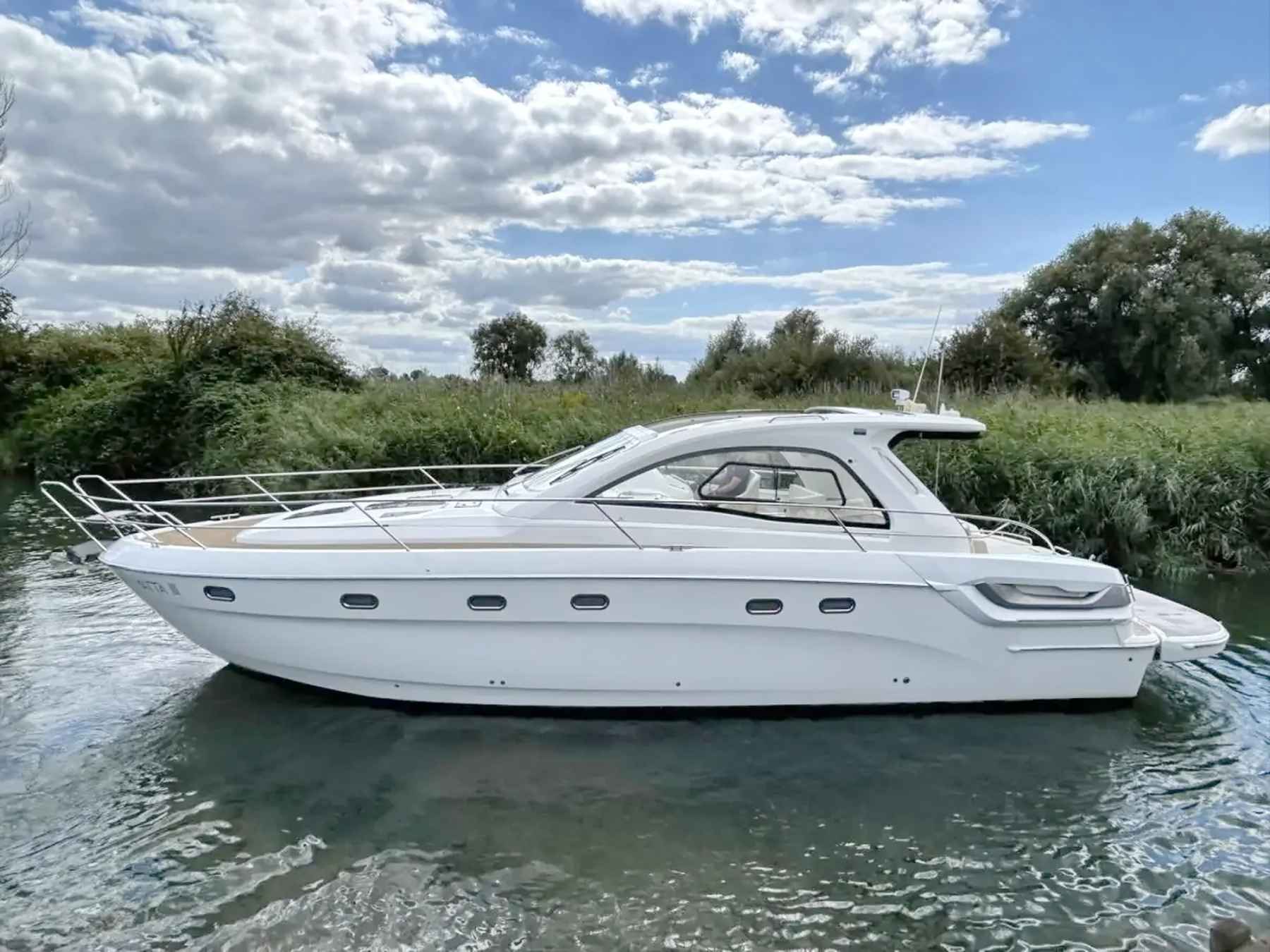 Motorboot Bavaria 43 HT
