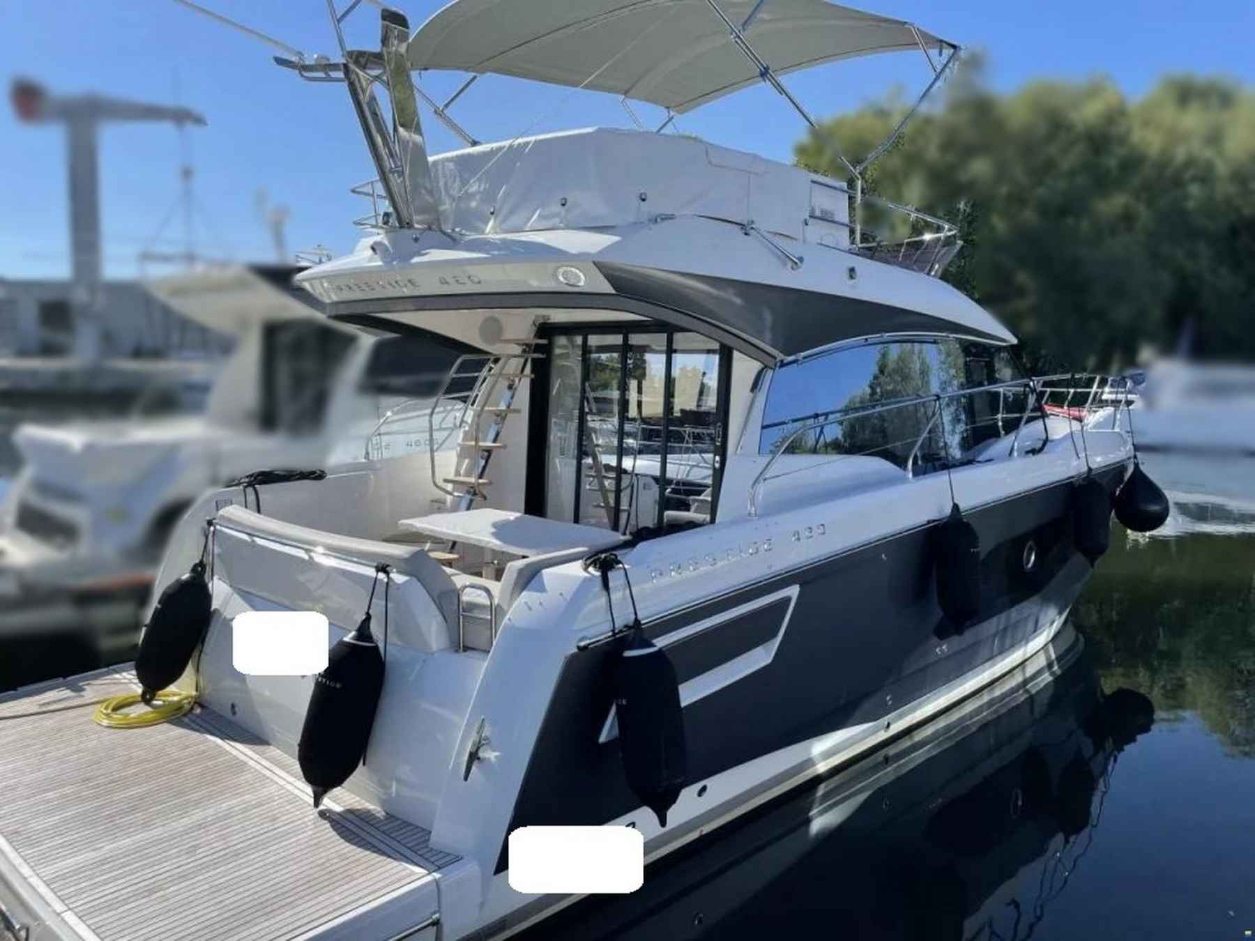 Motorboot Prestige 420 Fly