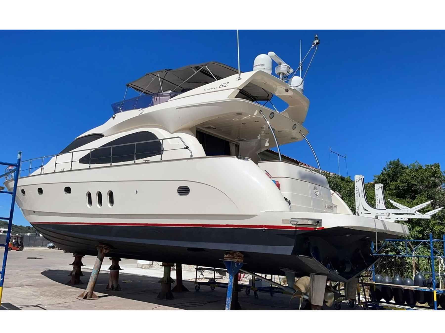 Motorboot Cayman 62 Cyber