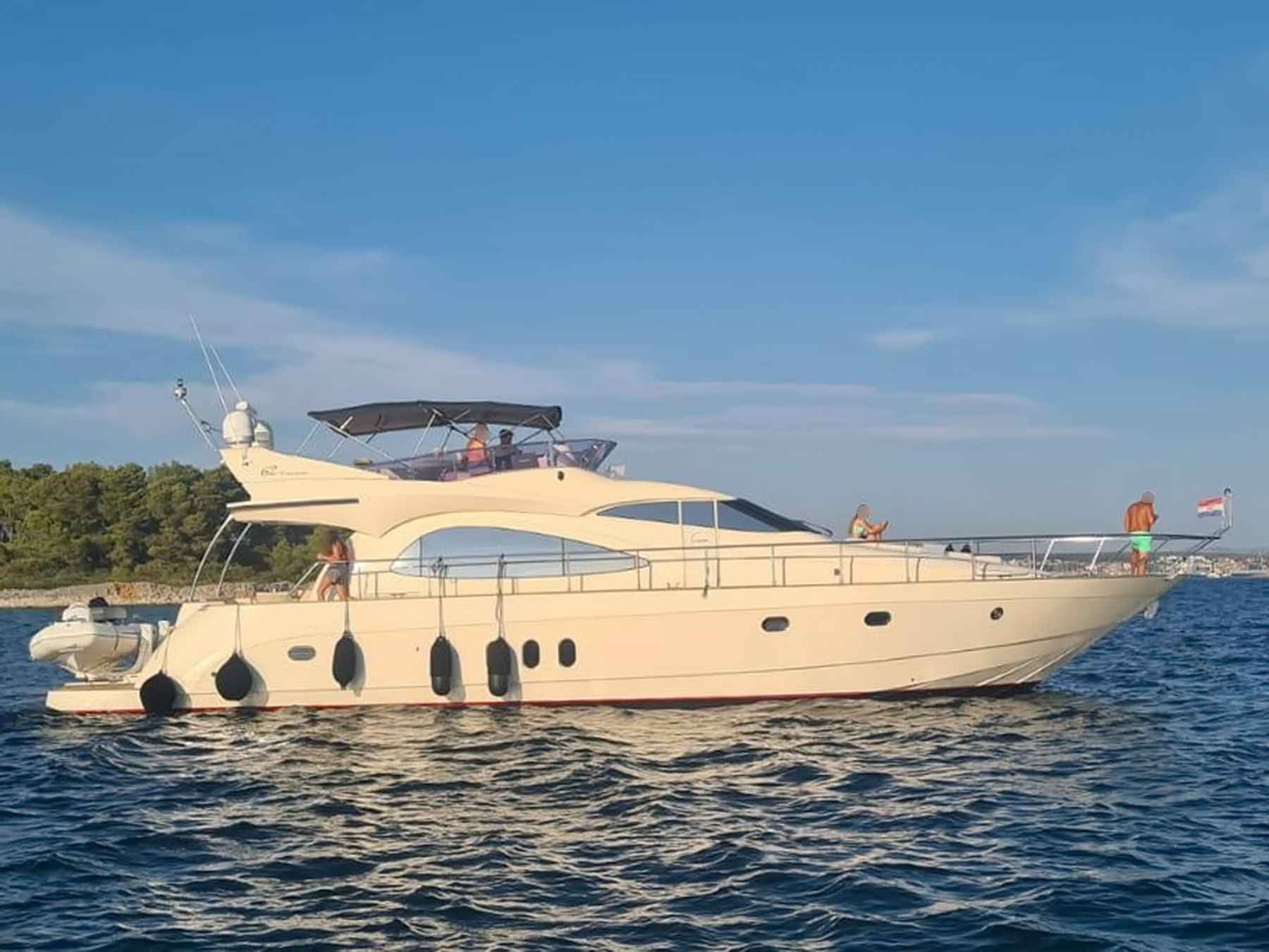 Motorboot Cayman 62 Cyber