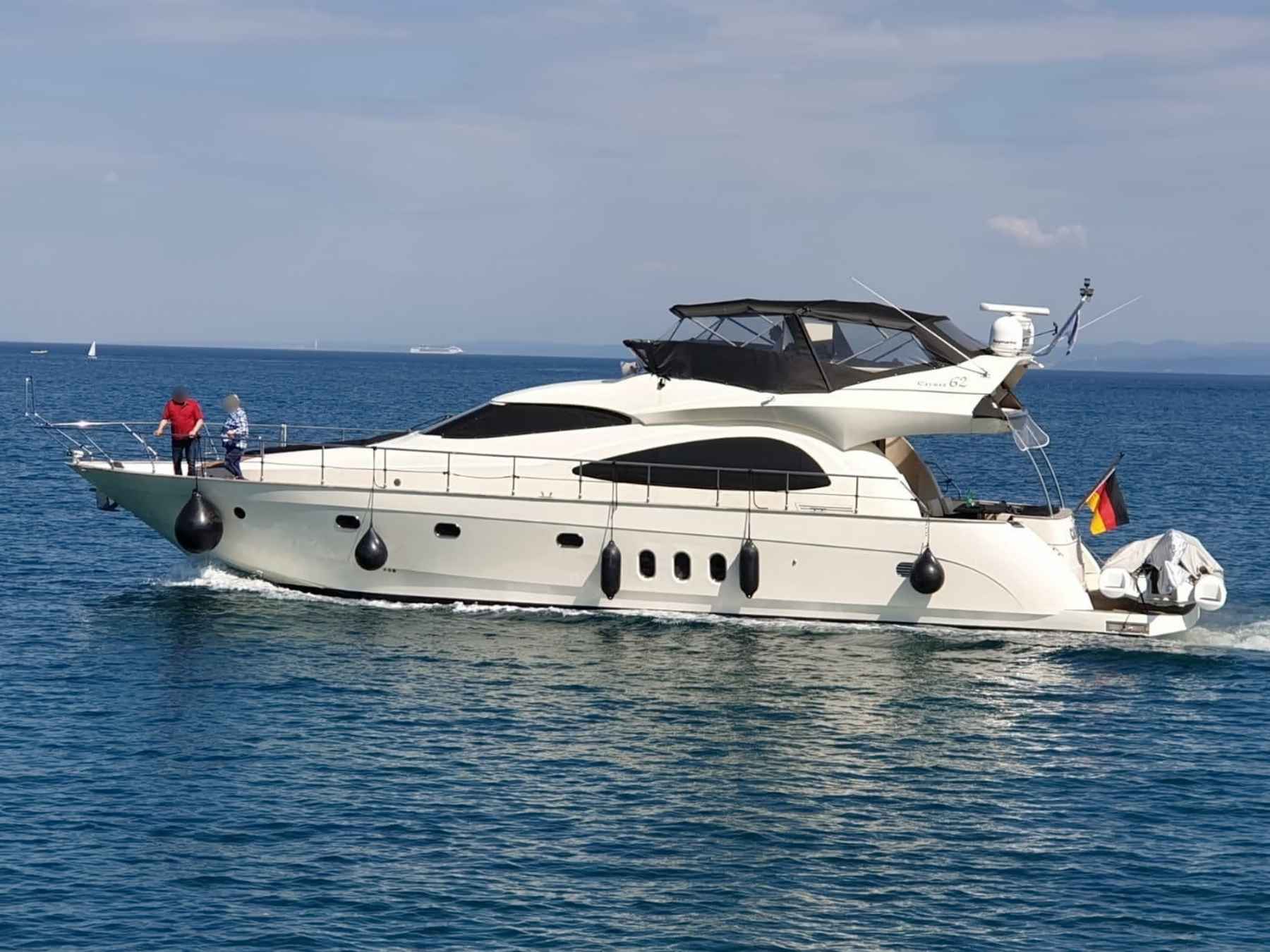 Motorboot Cayman 62 Cyber