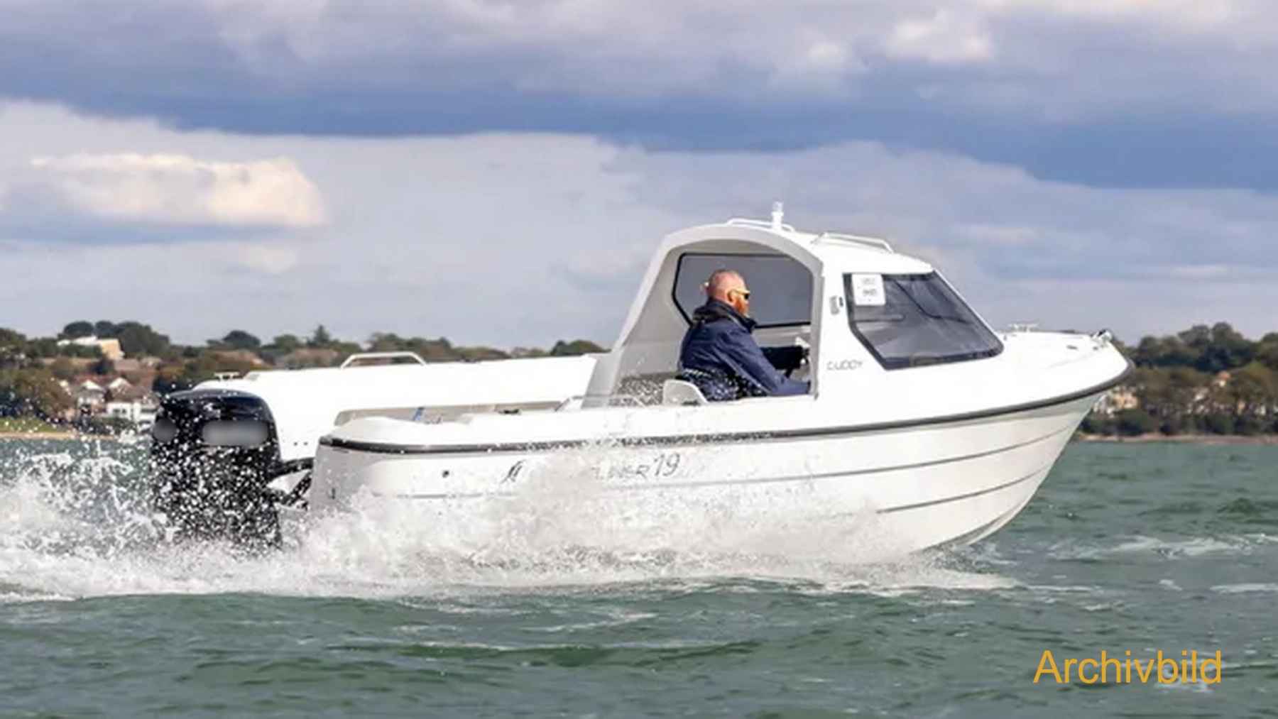 Motorboot Smartliner 19 Cabin