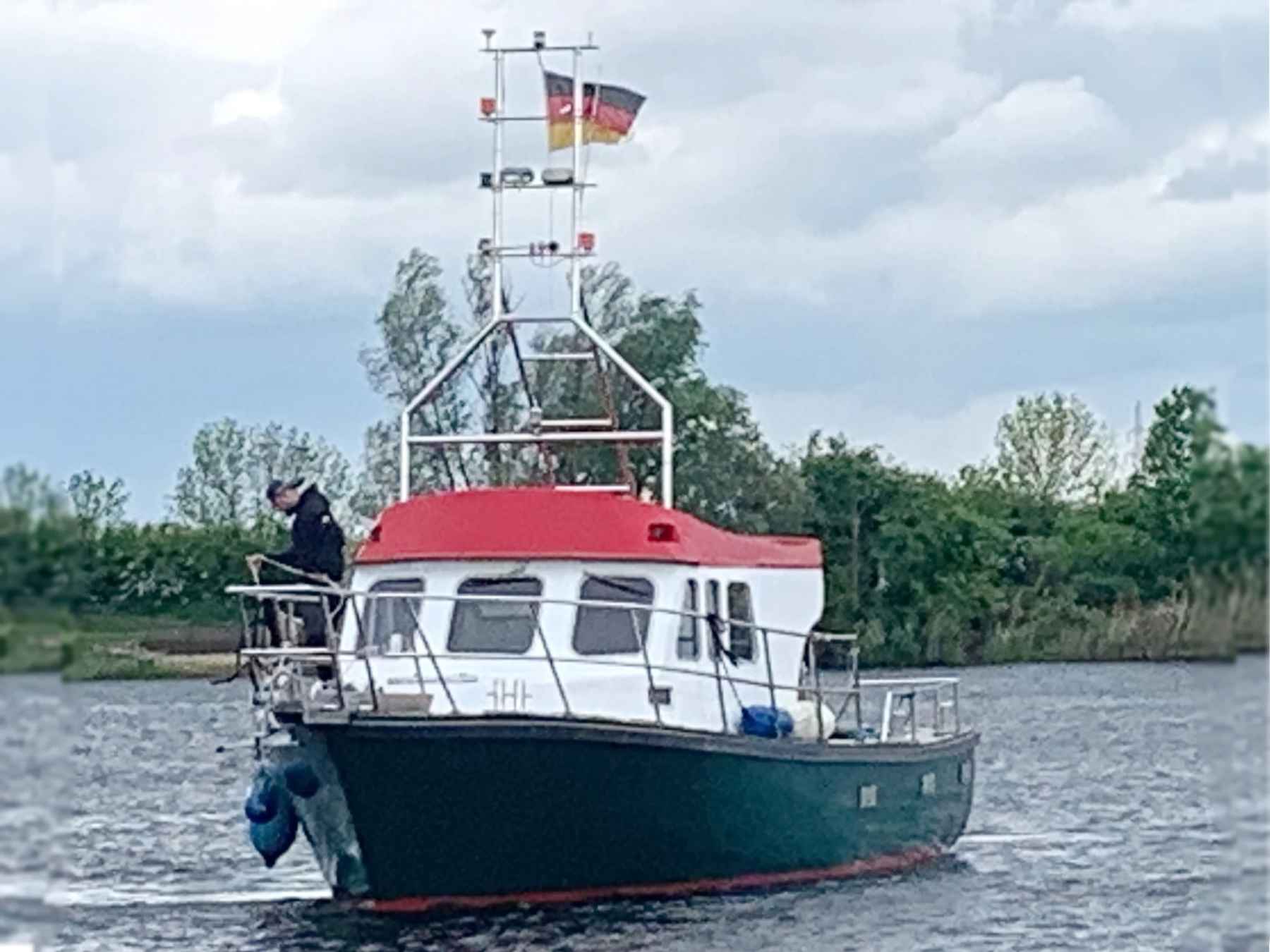 Motorboot HW Bootscenter Kutter Schlepper