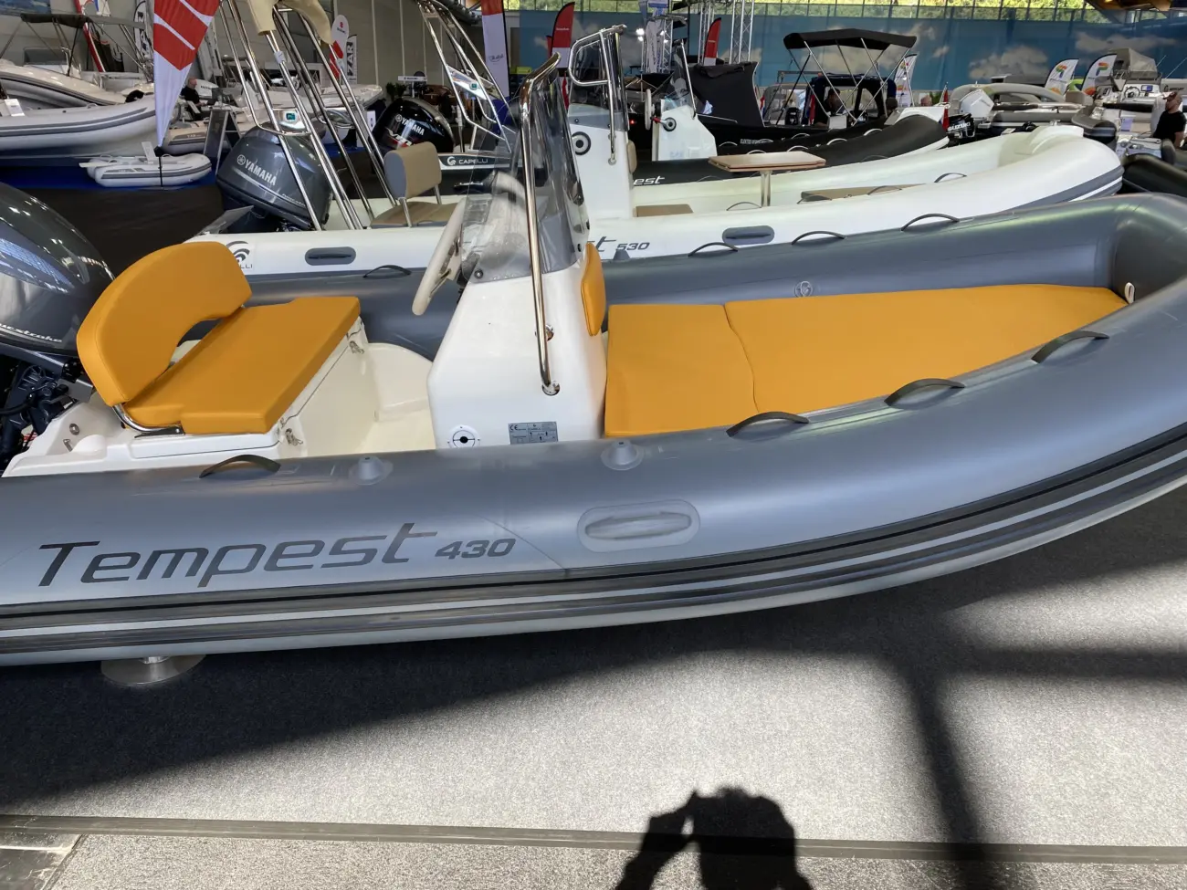 Motorboot Capelli Tempest TE430