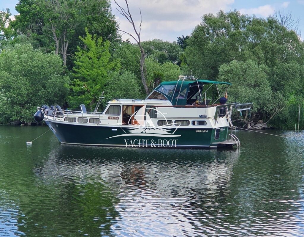 Motorboot Maxum 1979