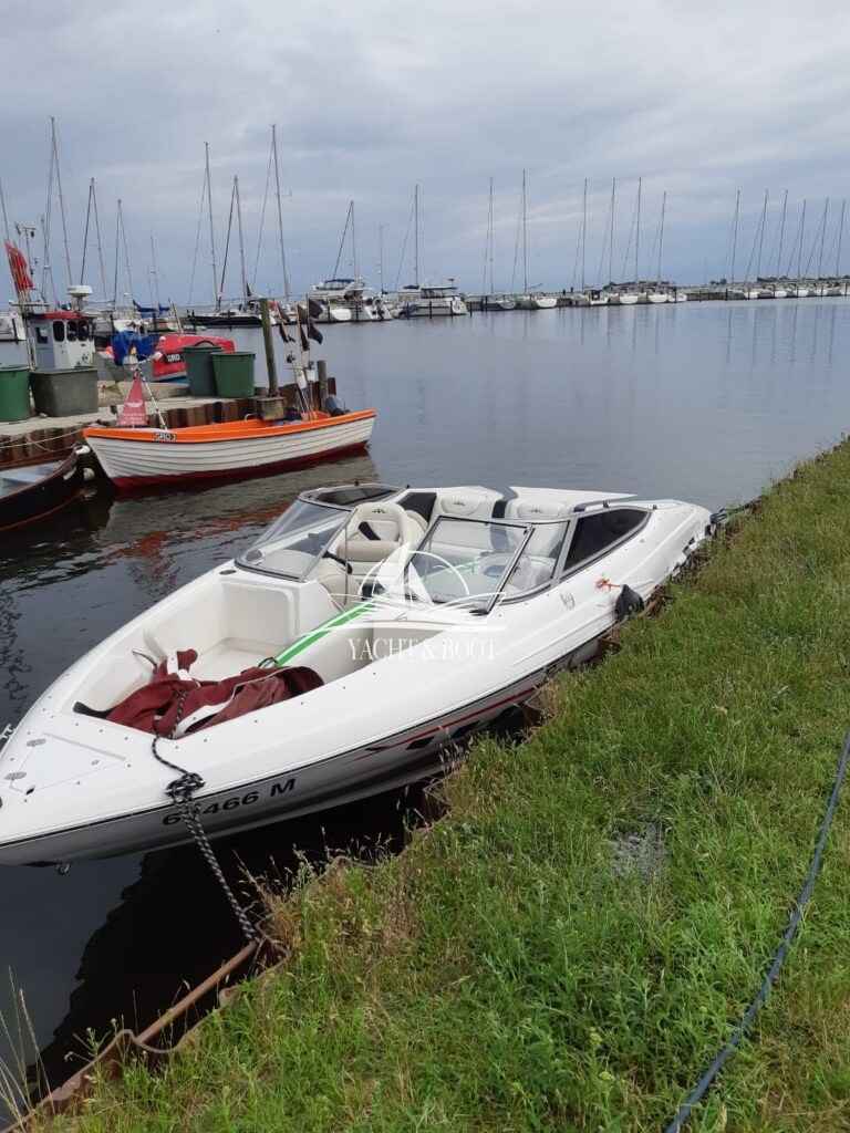 Motorboot Mariah SX24