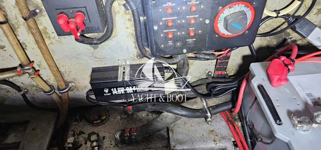 Motorboot Chaparral Signature 240