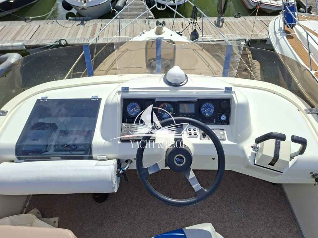 Motorboot Princess 315 FLY