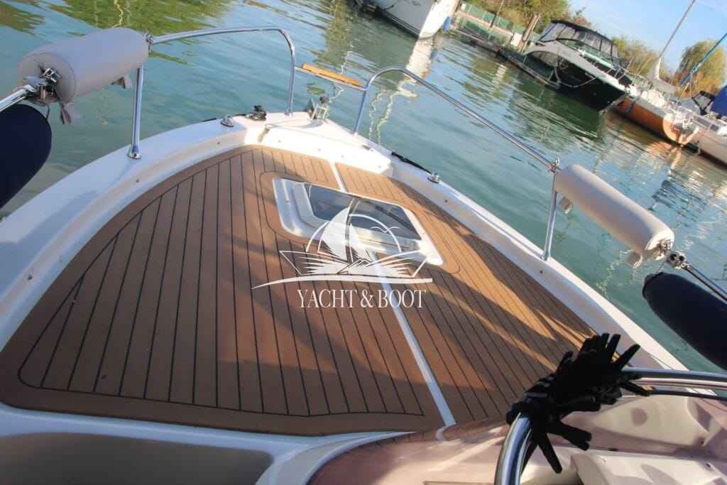 Motorboot Eolo 650 Day