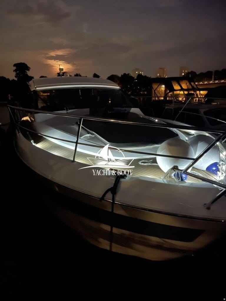 Motorboot Bavaria S 40 HT