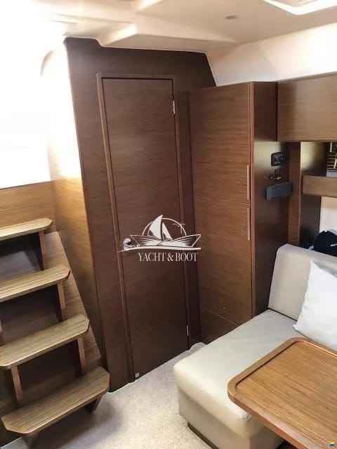 Motorboot Bavaria S 40 HT