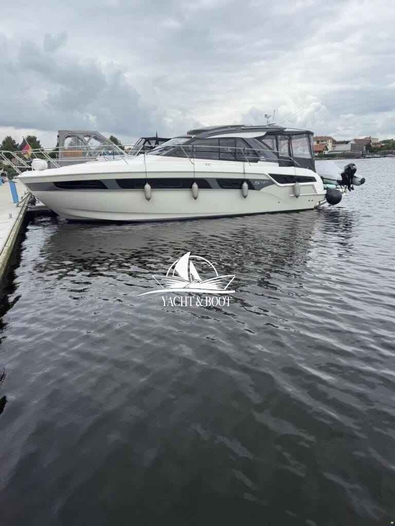 Motorboot Bavaria S 40 HT