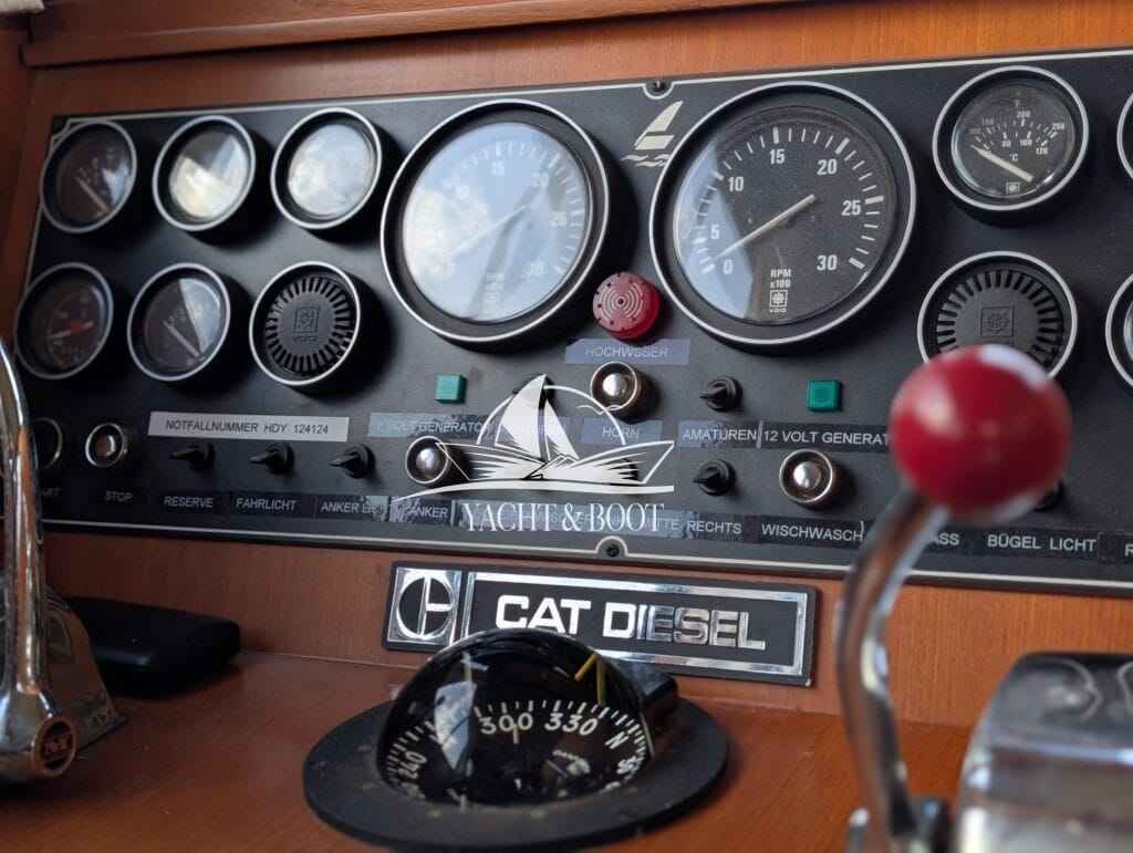 Motorboot Camargue Yacht 42 Sundeck