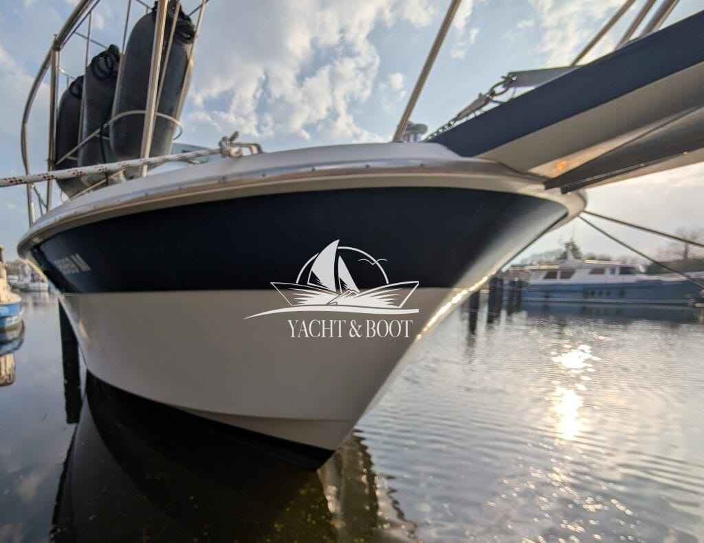 Motorboot Camargue Yacht 42 Sundeck
