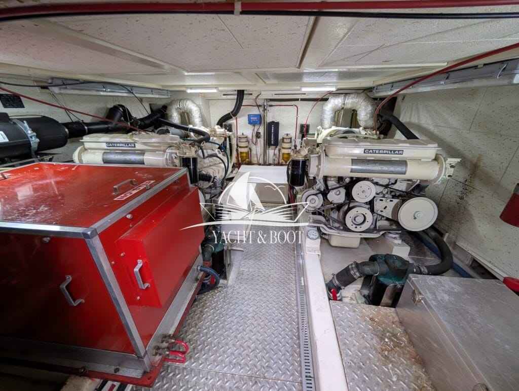 Motorboot Camargue Yacht 42 Sundeck