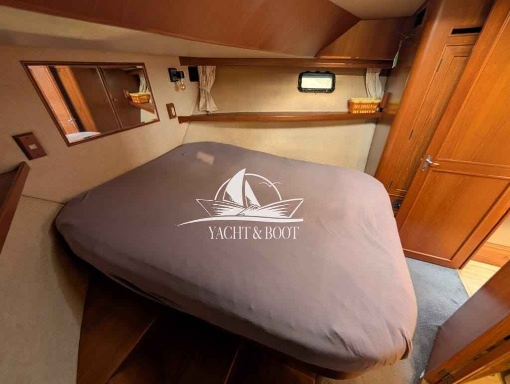 Motorboot Camargue Yacht 42 Sundeck