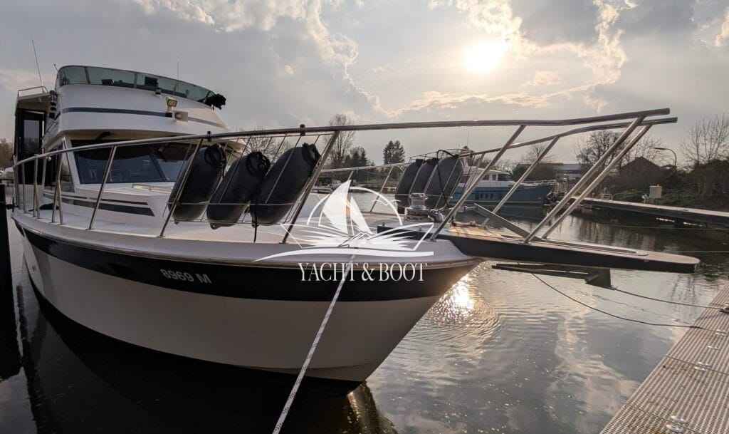 Motorboot Camargue Yacht 42 Sundeck