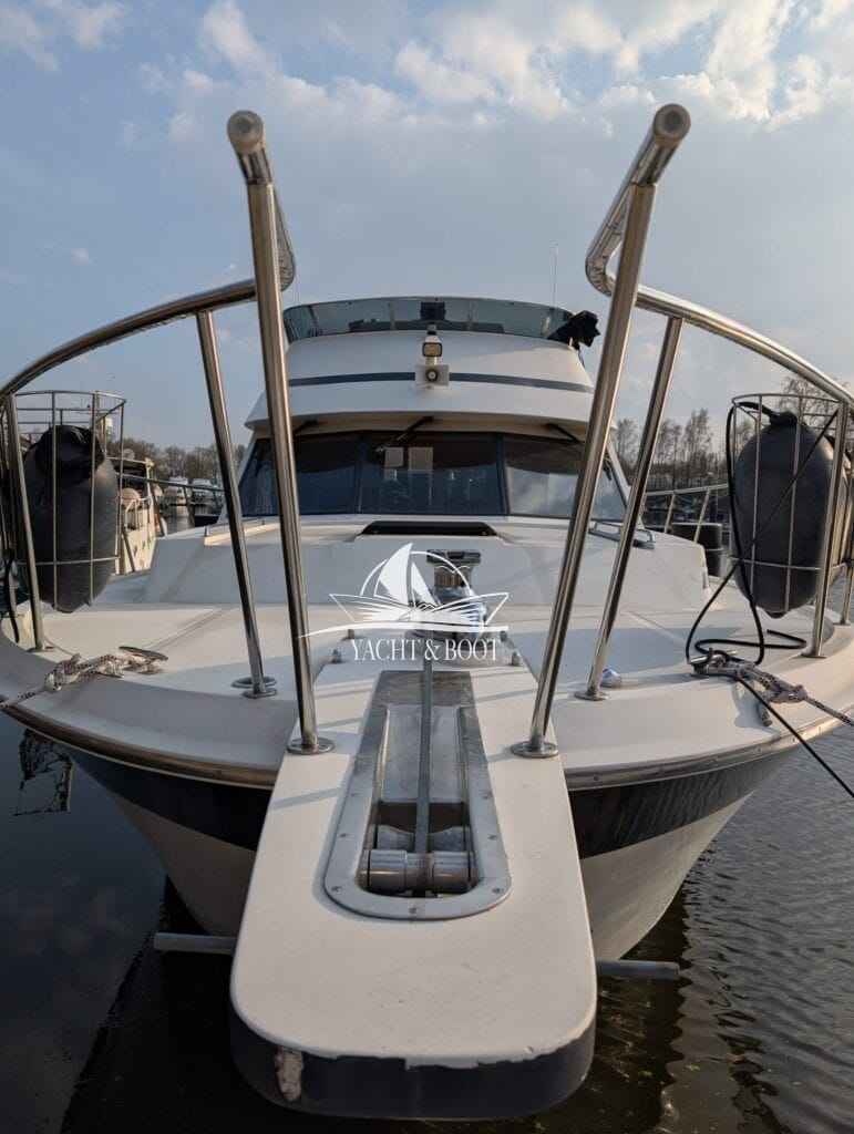 Motorboot Camargue Yacht 42 Sundeck