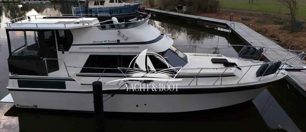 Motorboot Camargue Yacht 42 Sundeck