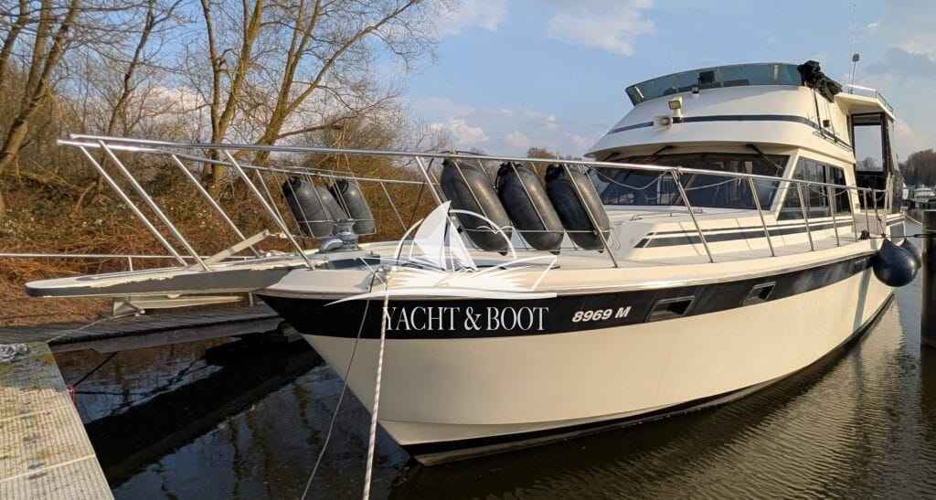 Motorboot Camargue Yacht 42 Sundeck