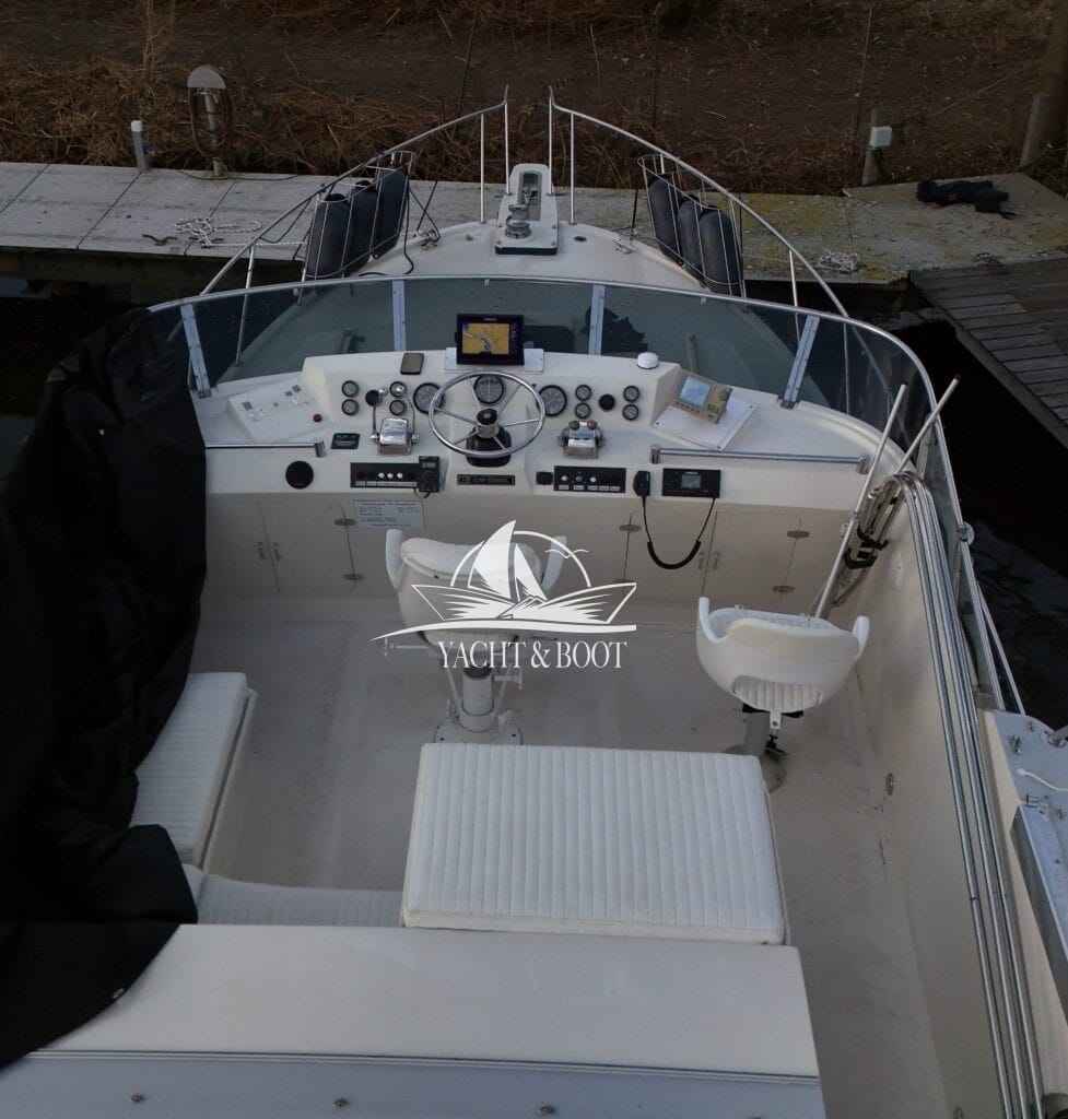 Motorboot Camargue Yacht 42 Sundeck