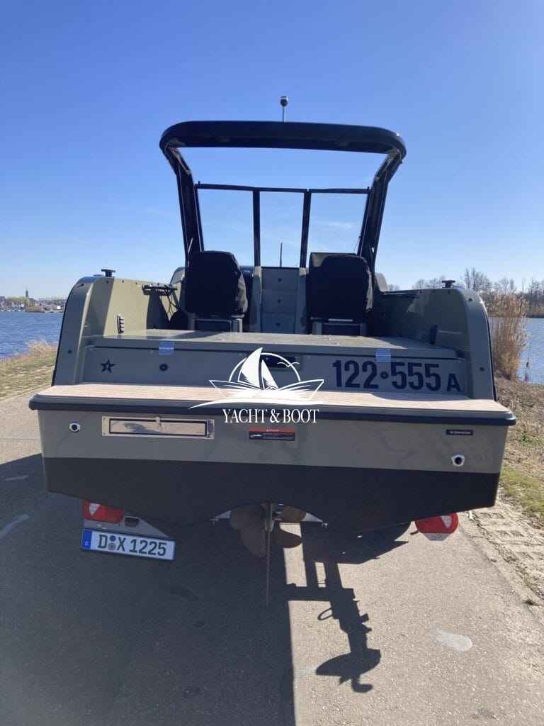 Motorboot X-Shore 1
