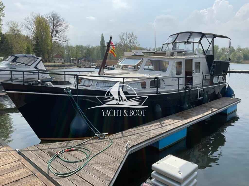 Motorboot holländischer Werftbau 1000 GSAK