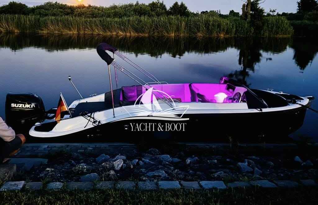Motorboot Corsiva Yachting 607 Runabout
