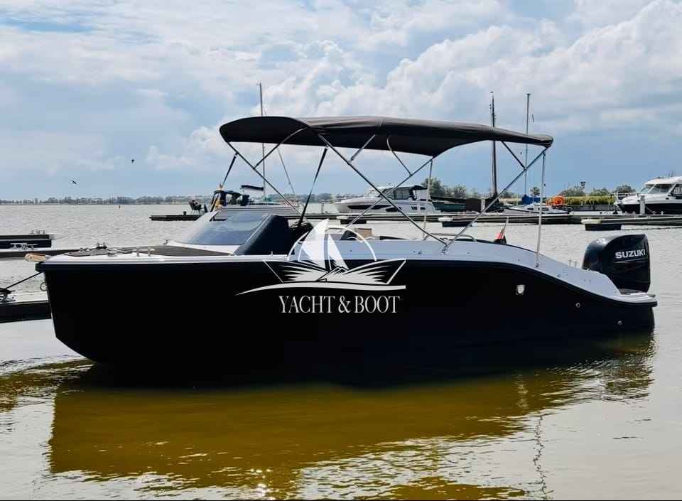 Motorboot Corsiva Yachting 607 Runabout