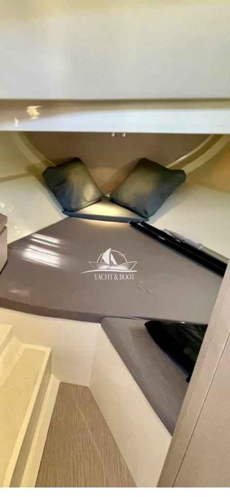 Motorboot Invictus Yacht Capoforte CX 270