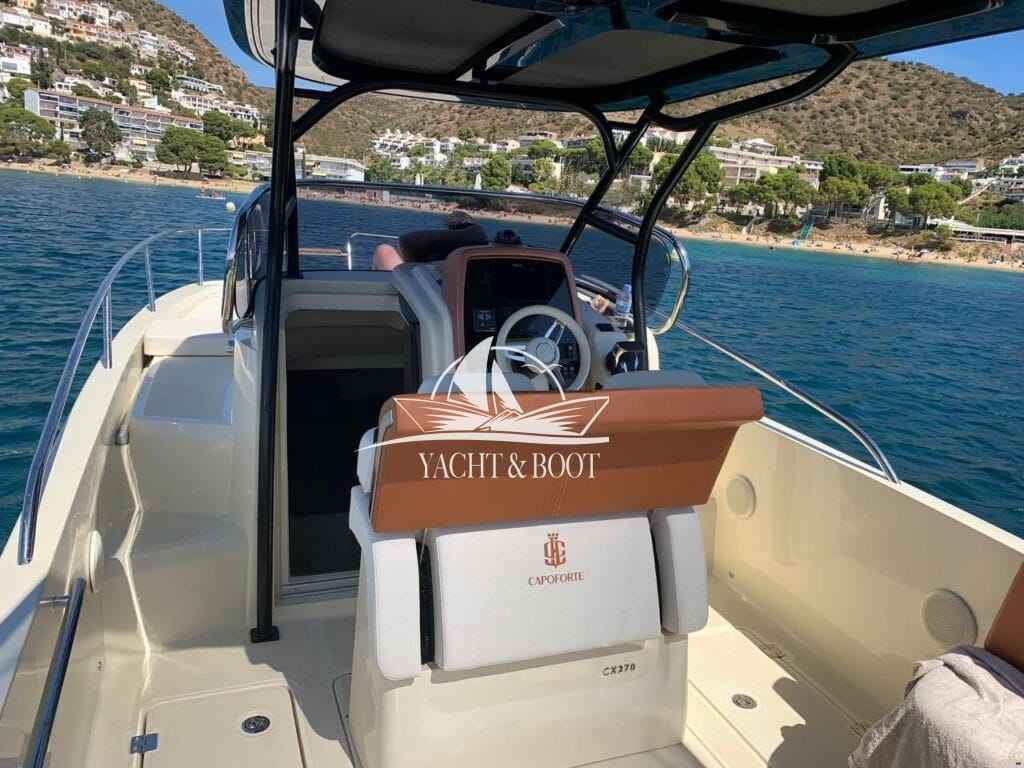 Motorboot Invictus Yacht Capoforte CX 270