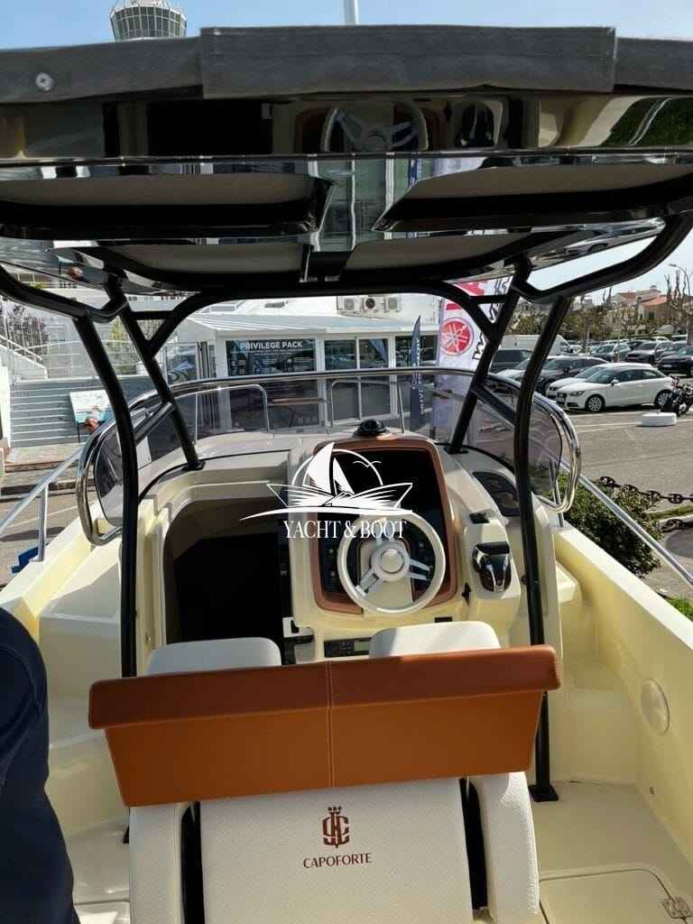 Motorboot Invictus Yacht Capoforte CX 270