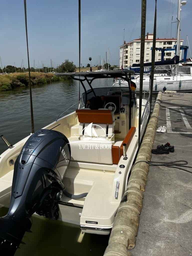 Motorboot Invictus Yacht Capoforte CX 270
