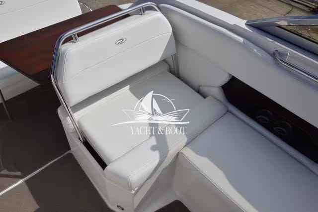 Motorboot Regal 2565 Window Express