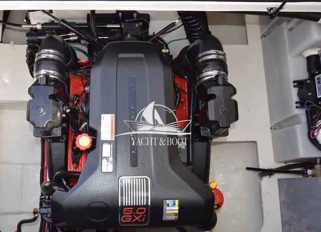 Motorboot Regal 2565 Window Express