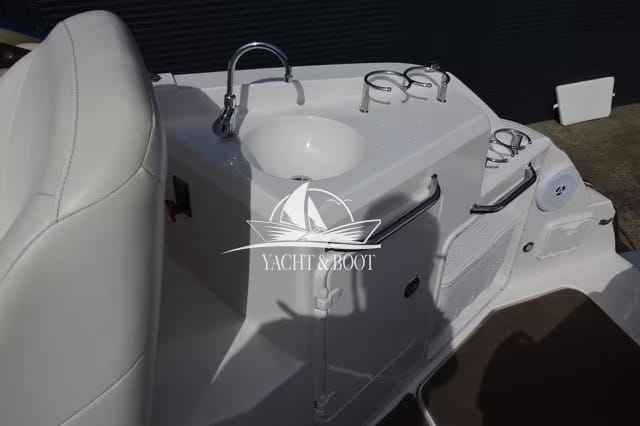 Motorboot Regal 2565 Window Express