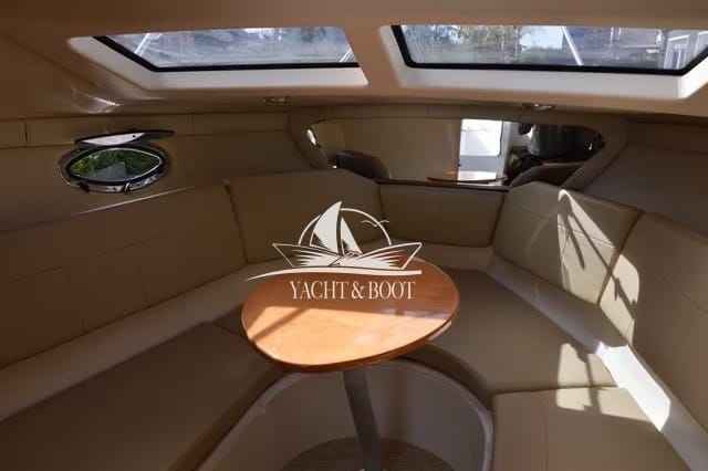 Motorboot Regal 2565 Window Express