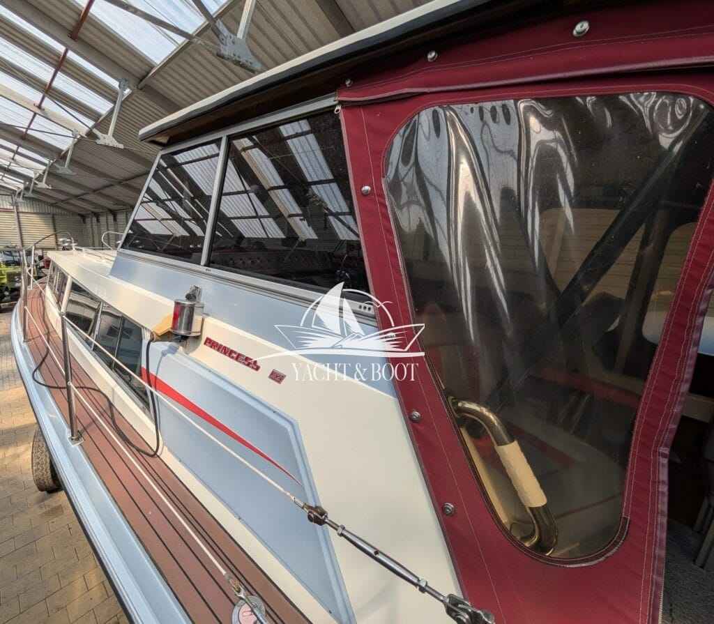 Motorboot Princess 32